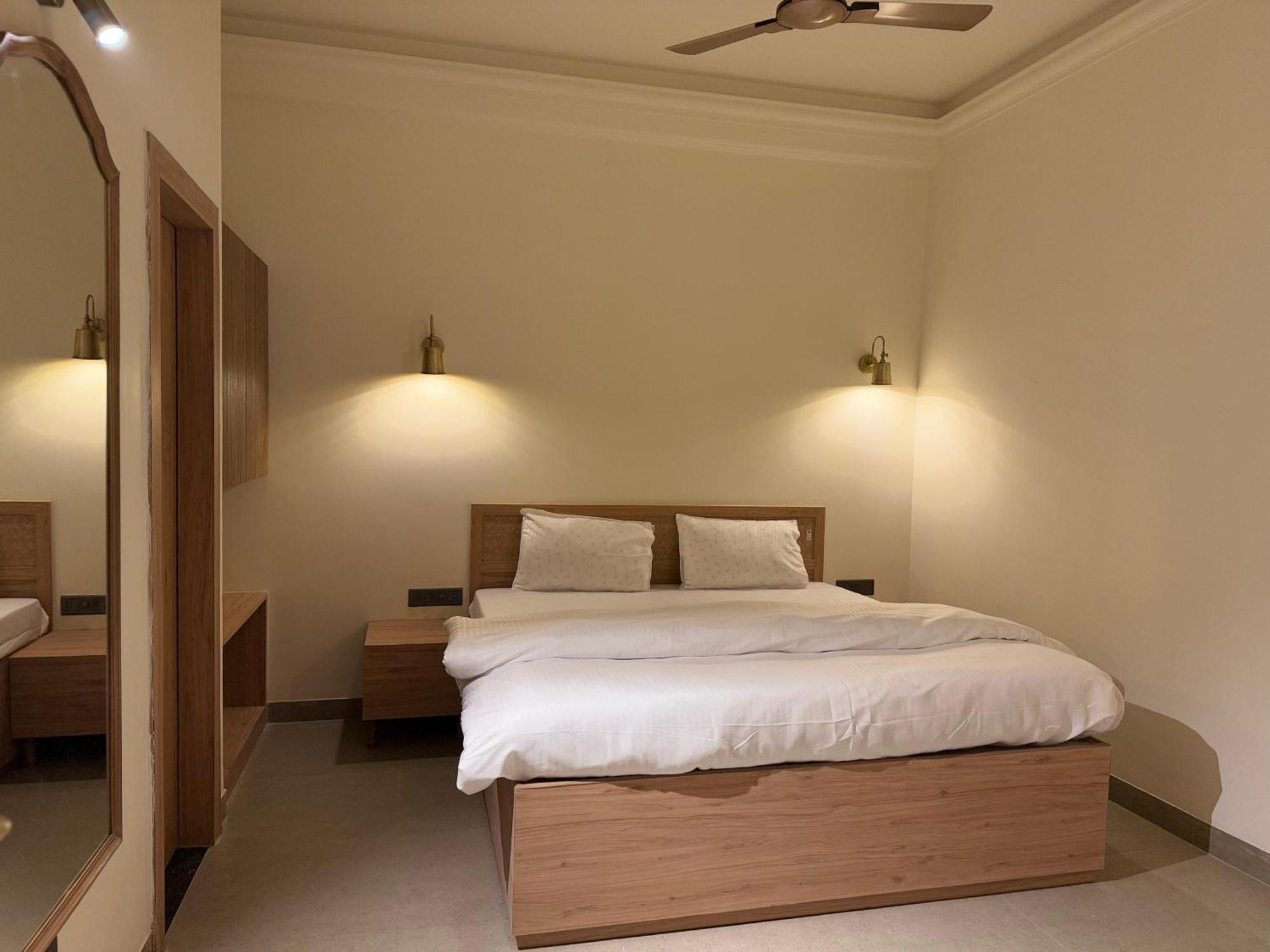 Radhe Krishna Residency Nearest Triveni Sangam Allāhābād Junction Exterior foto